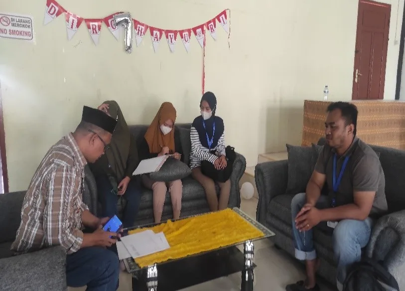 Wawancara survei dampak COVID-19 bersama pelaku usaha desa