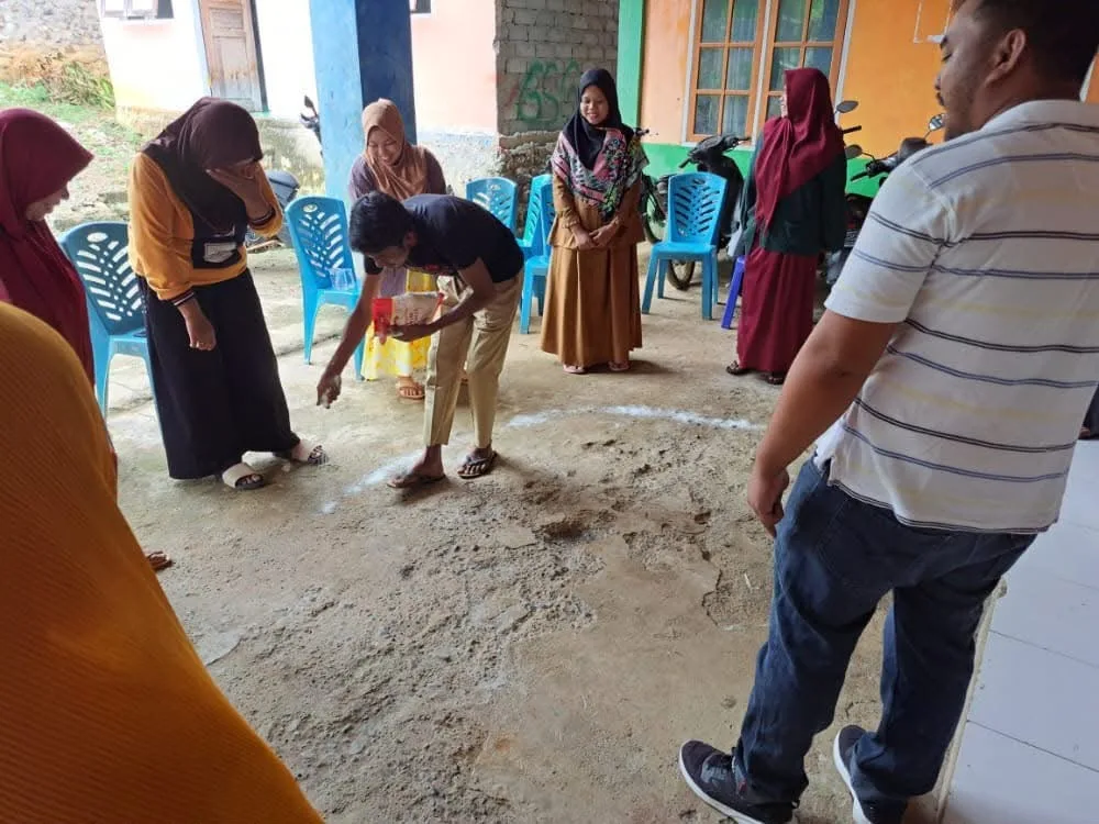 Pemicuan STBM bersama warga di Gorontalo Utara